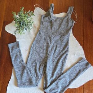 NWOT Gray Ribbed Jumpsuit/Onesie M